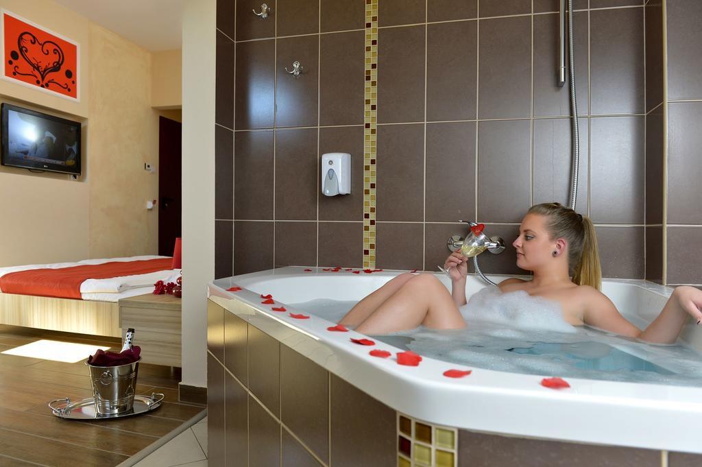 Hotel Sunshine Budapest Bagian luar foto