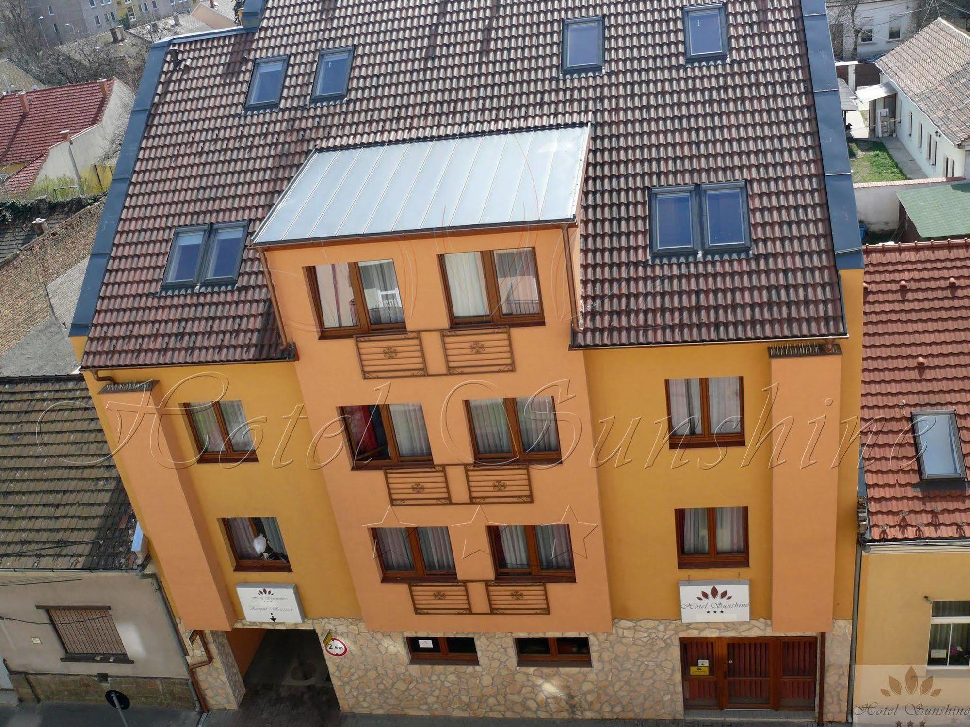 Hotel Sunshine Budapest Bagian luar foto