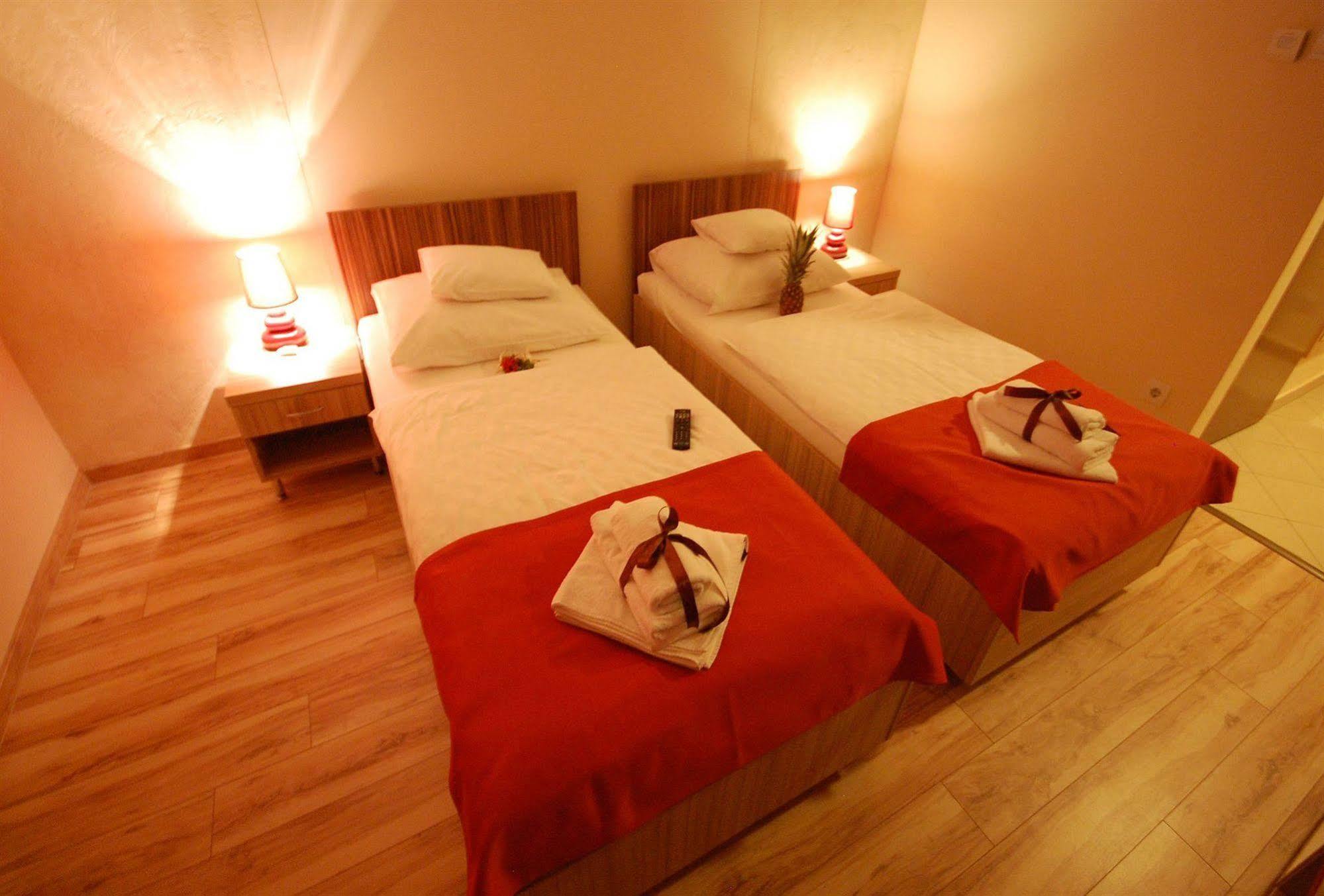 Hotel Sunshine Budapest Bagian luar foto