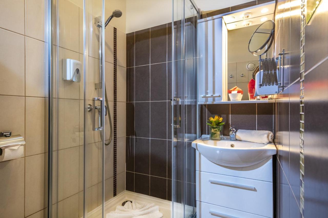 Hotel Sunshine Budapest Bagian luar foto